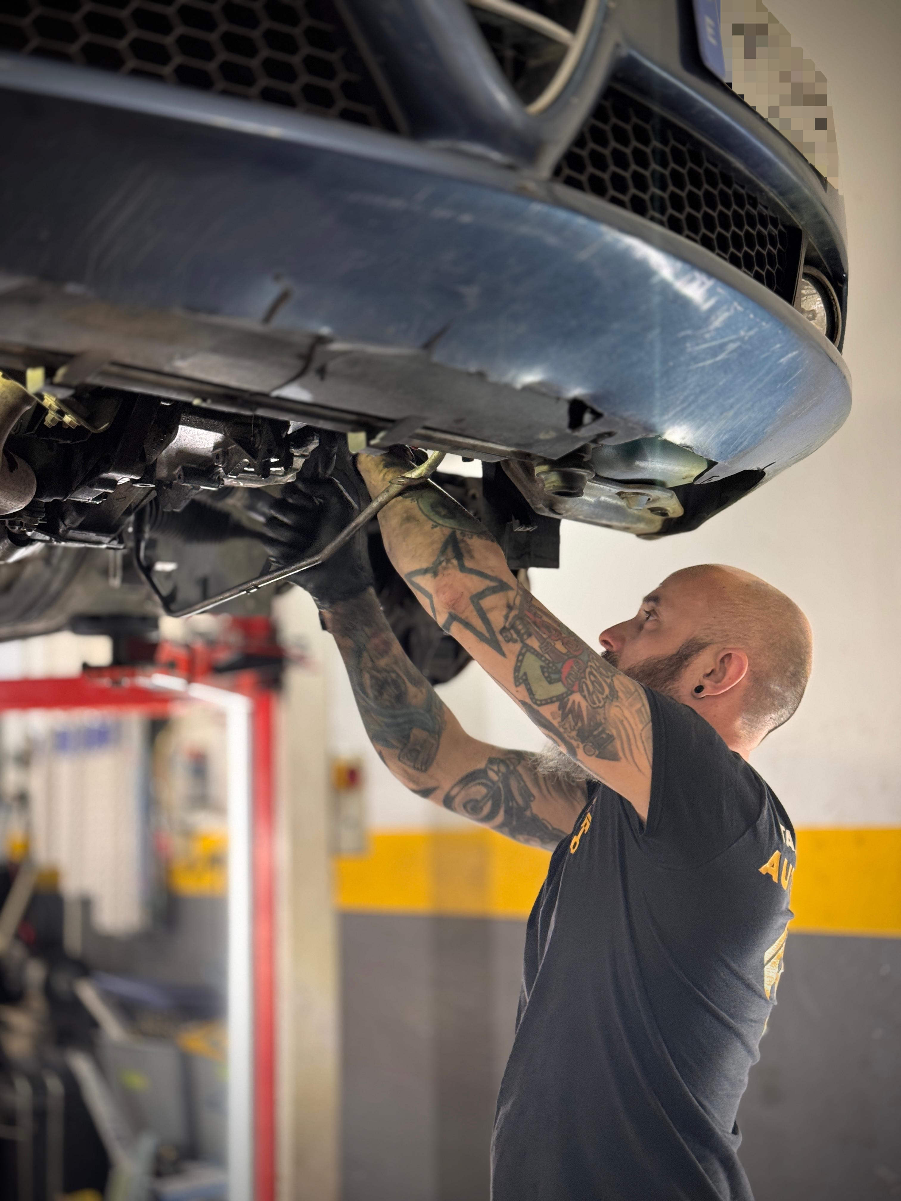 Taller mecánico profesional AutoMarcos